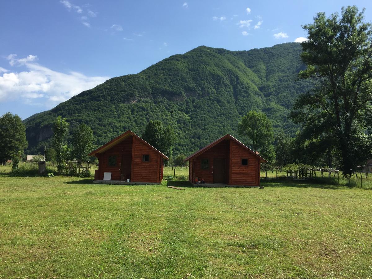 Bungalows-Oaza Vuthaj エクステリア 写真