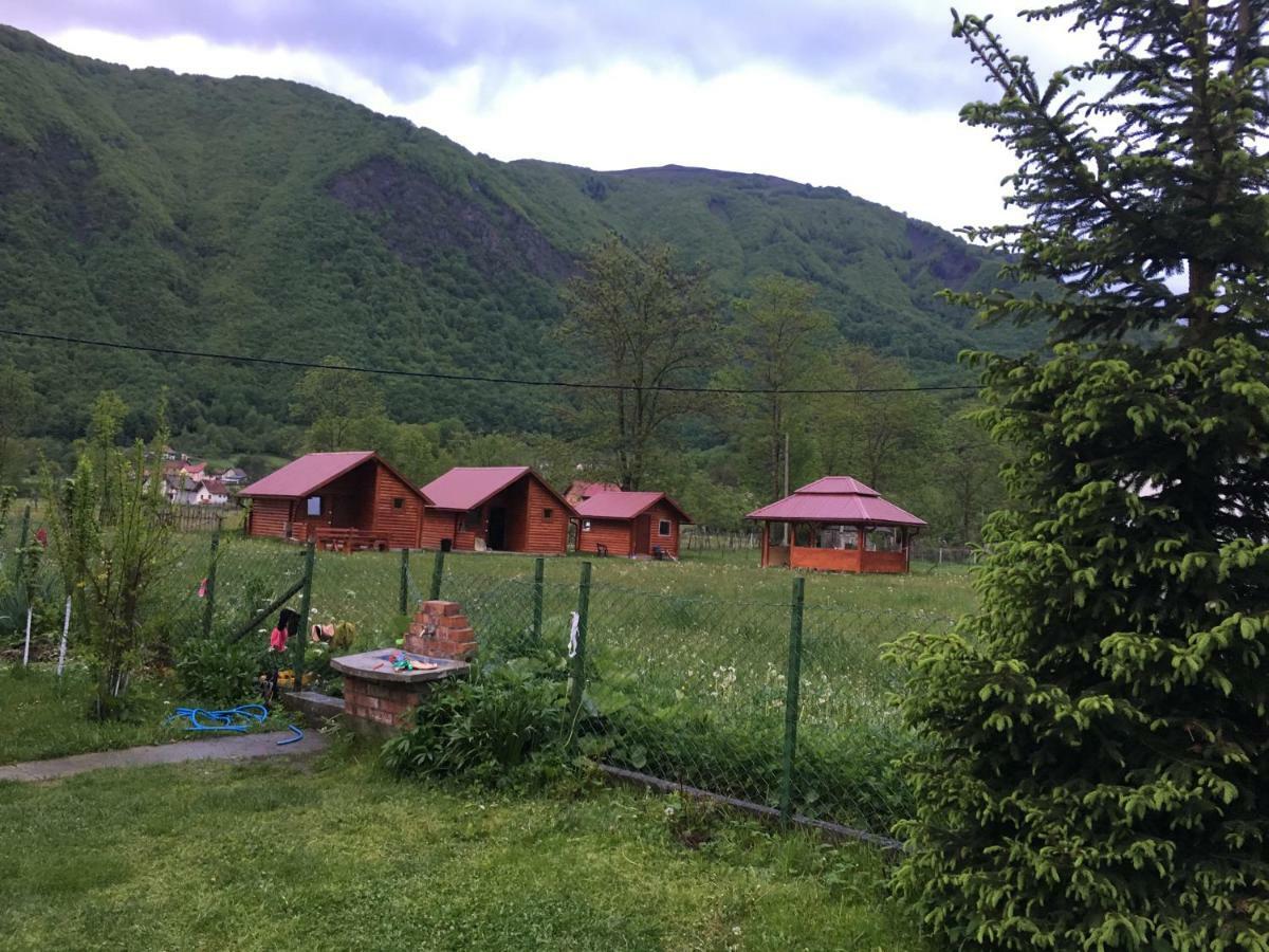 Bungalows-Oaza Vuthaj エクステリア 写真