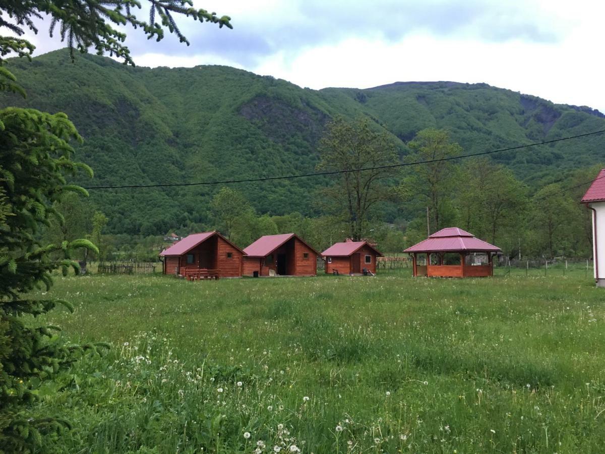Bungalows-Oaza Vuthaj エクステリア 写真